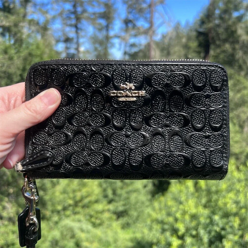 COACH Double Zip Wallet Black Embossed Patent Leather Detachable Wristlet Strap